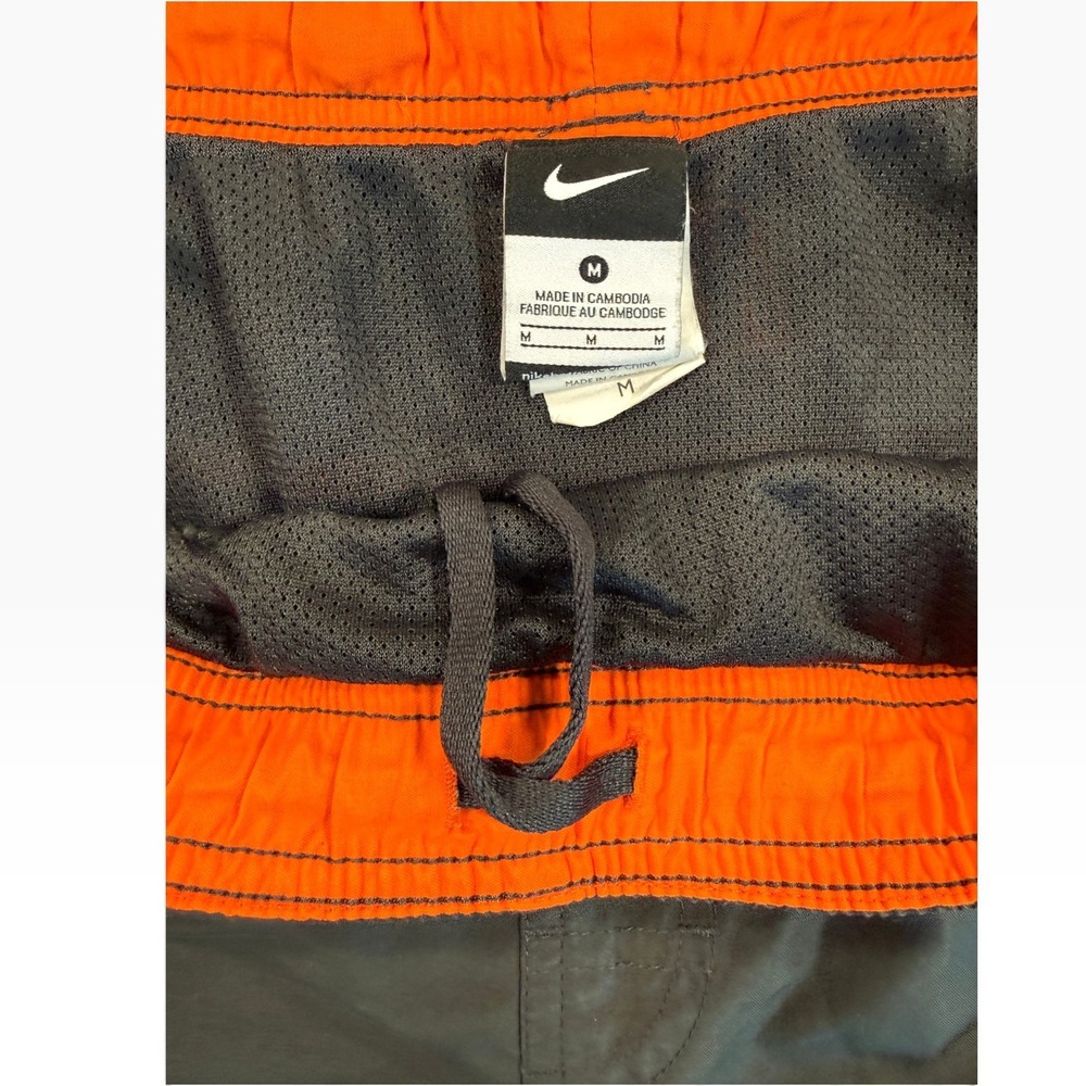 NIKE Swim Board Shorts Mens M Grey Cargo Pocket Drawstring Trunks Beachwear - Picture 4 of 7